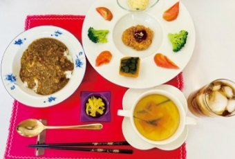 手作りの料理
