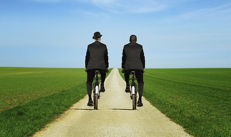 絆、第一経理。